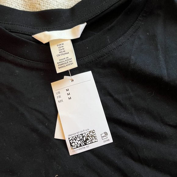 NWT H&M Black TShirt Dress Medium - Picture 2 of 3